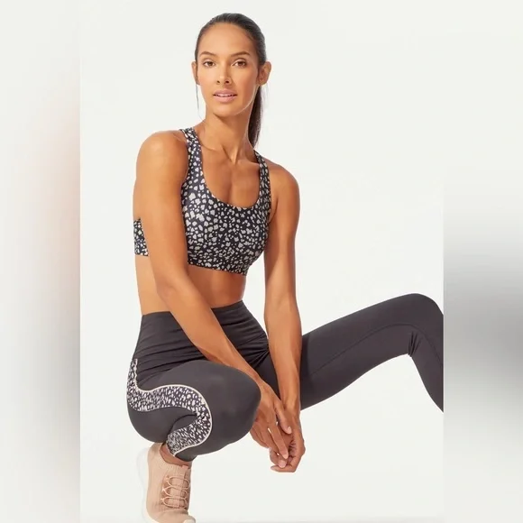 Jessica Simpson Slimtek High Waisted Black Animal Print Leggings NWT Size M - Picture 3 of 15